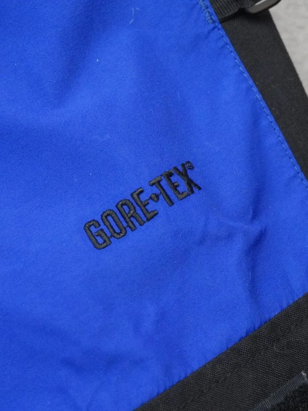 Vintage 90s The North Face Gore-Tex Mountain Light Hooded Jacket Men Small Blue
